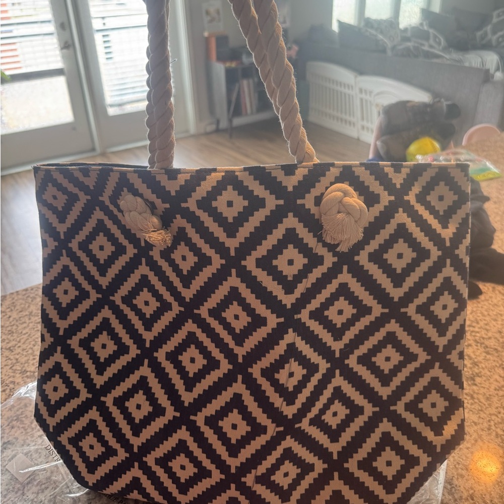 Summer & Rose Black and Cream Diamond Tote